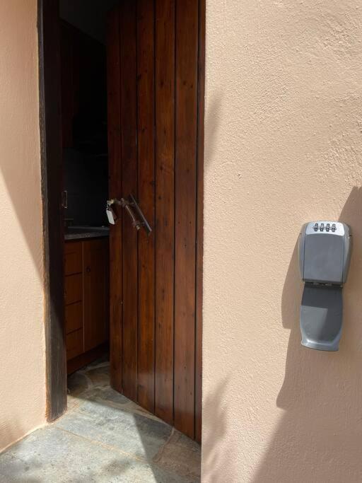 Almond Home Livadia  Exteriér fotografie
