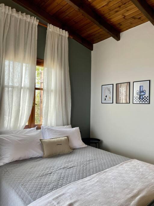 Almond Home Livadia  Exteriér fotografie